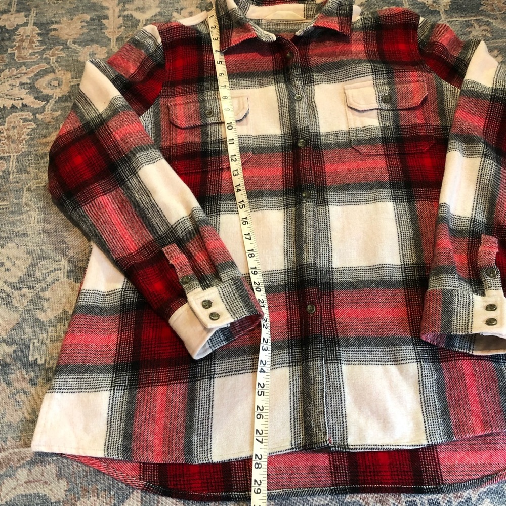 Woolrich Women’s Plaid Wool Botton Down Shirt Jacket - Picture 4 of 11